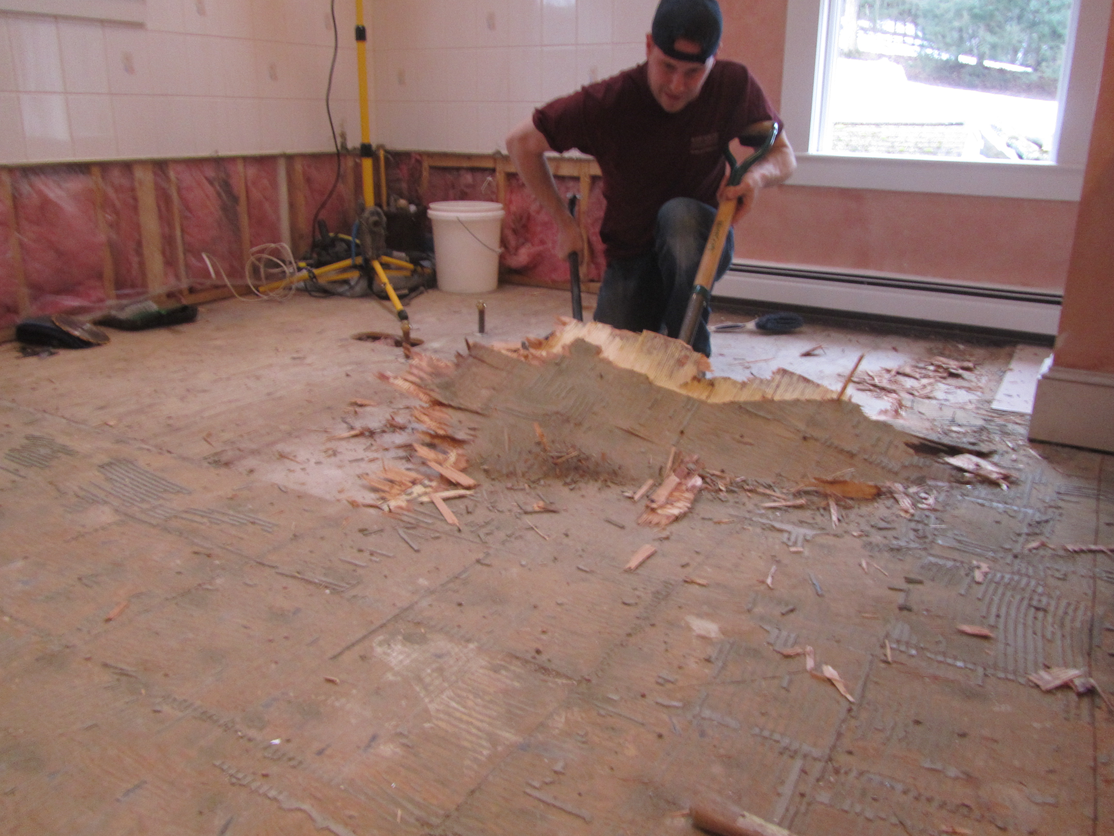 how to remove ceramic floor tile from plywood
