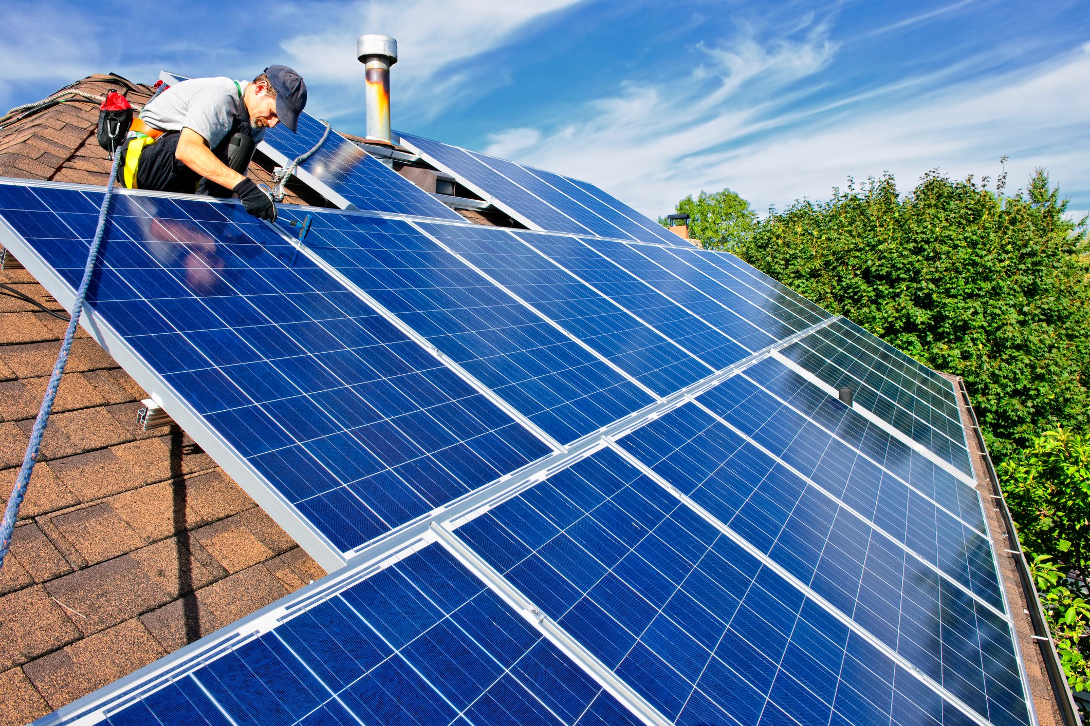 Hire hassle-free solar panel installation services in your town