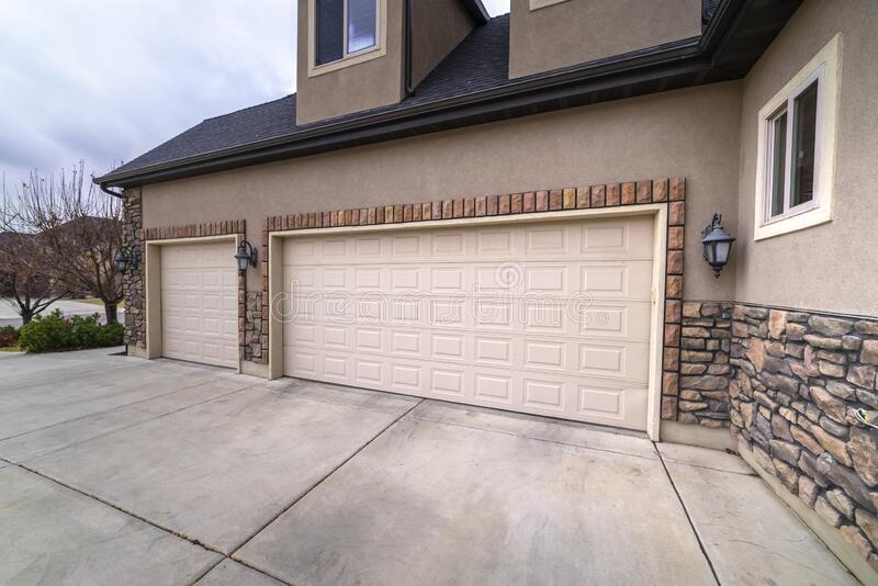 How To Use Double Garages For Your Home Doors?