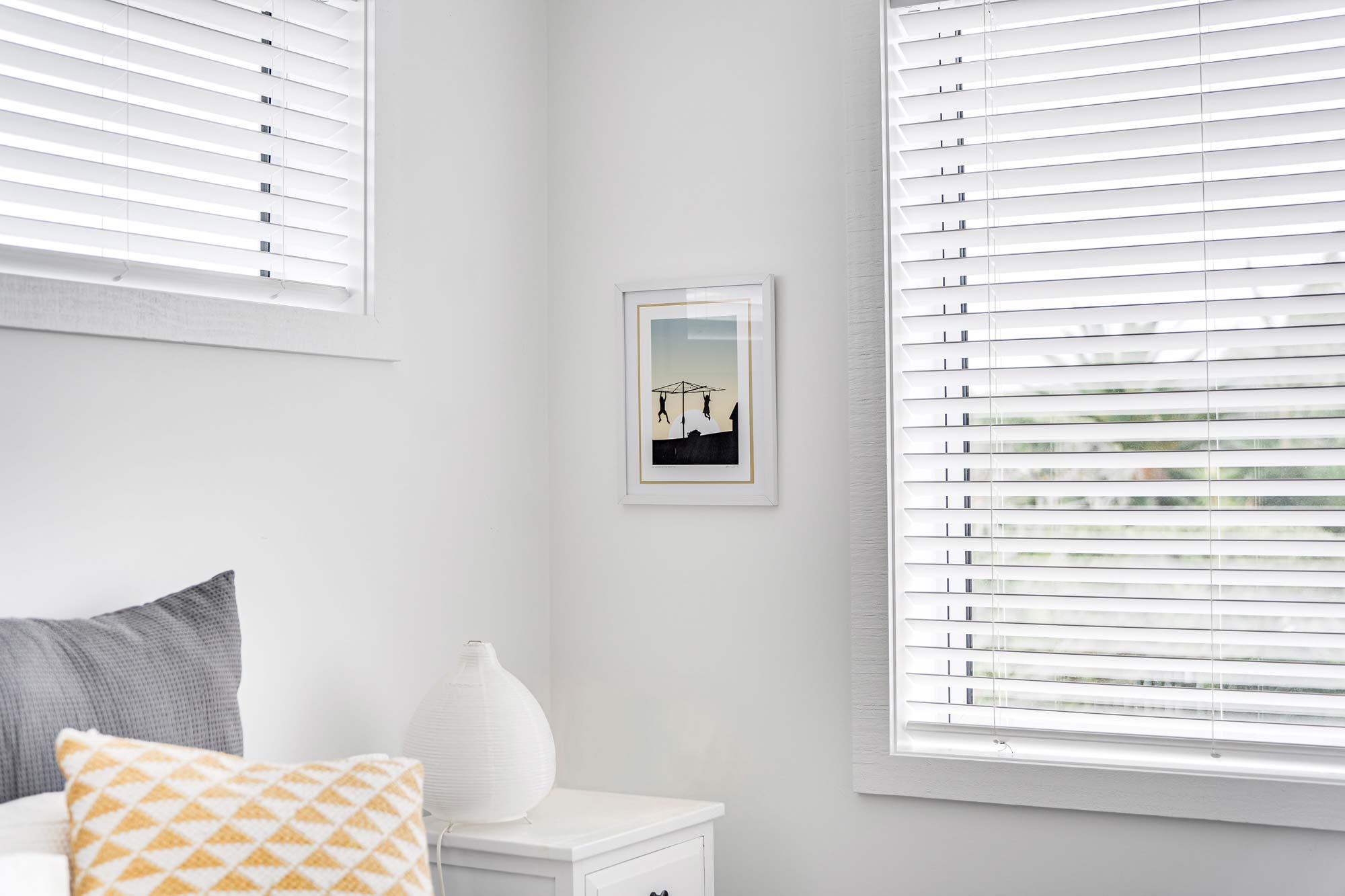 4 Benefits of Purchasing Online Blinds of A Physical Store