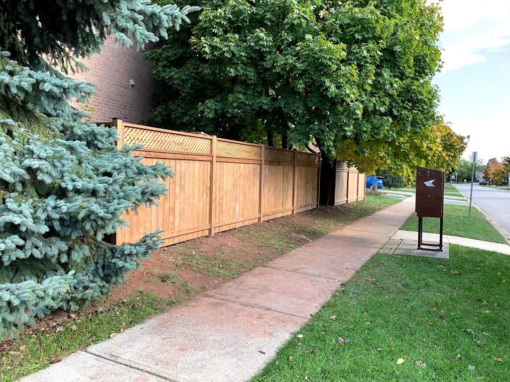 Why Choose A Toronto Fence Company For Landscaping Purpose?