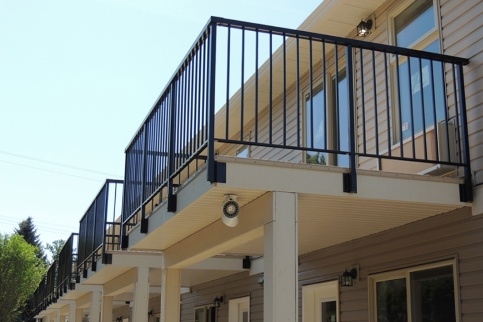 sundeck railings