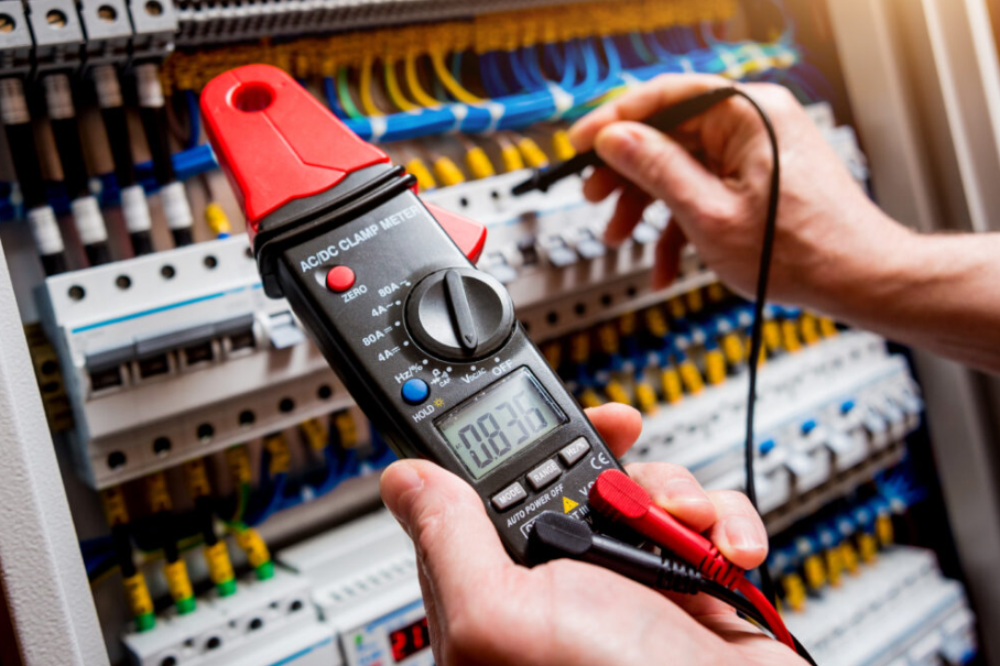 commercial electrician in Auckland