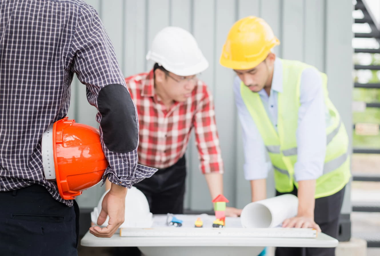 How Commercial General Contractors Ensure Safe Premises?