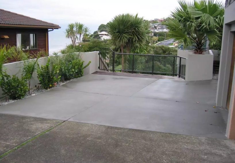 How a Concrete Sealer in Auckland Protects Against the Elements