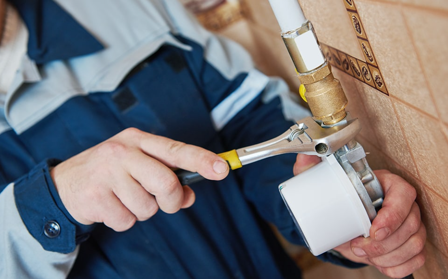 How Gas Plumbing Services Contribute to Home Safety