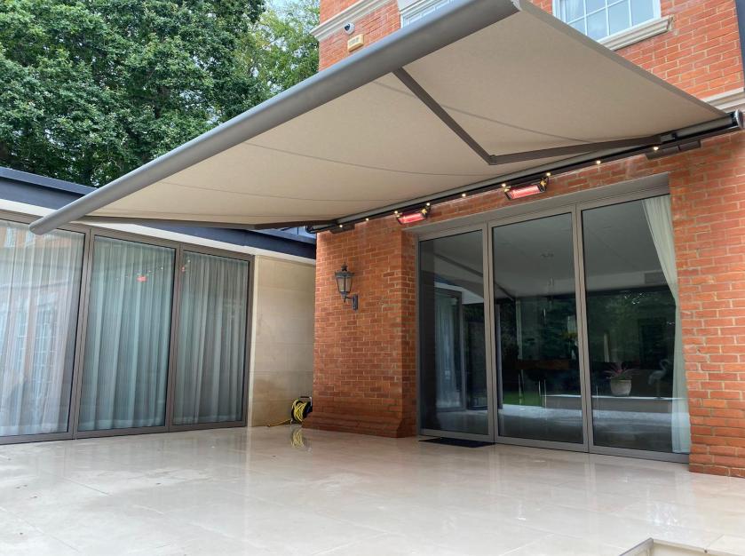 Folding awnings in Sydney