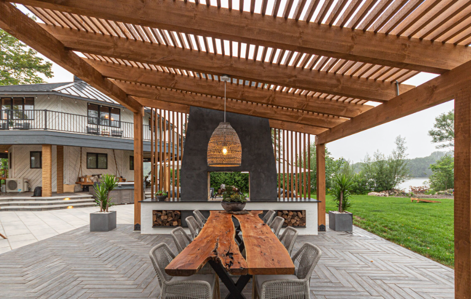 Enhance The Functionality Of Your Backyard With a Custom Build Pergola