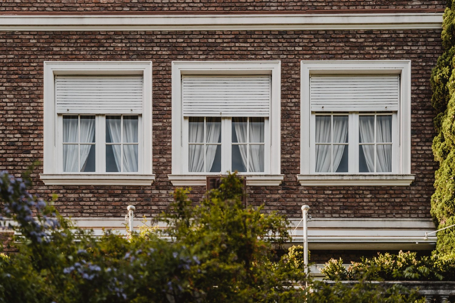 How Window Shutters Can Improve Energy Efficiency in Your Home?