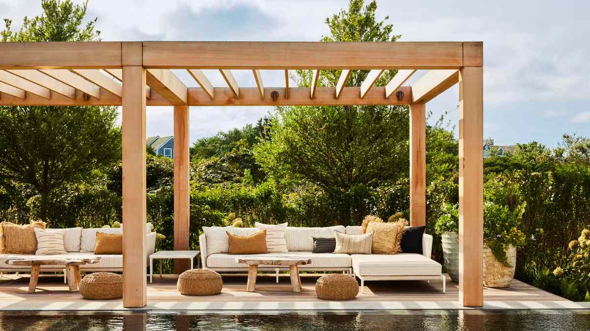 Transform Your Backyard with a Classic Wood Pergola